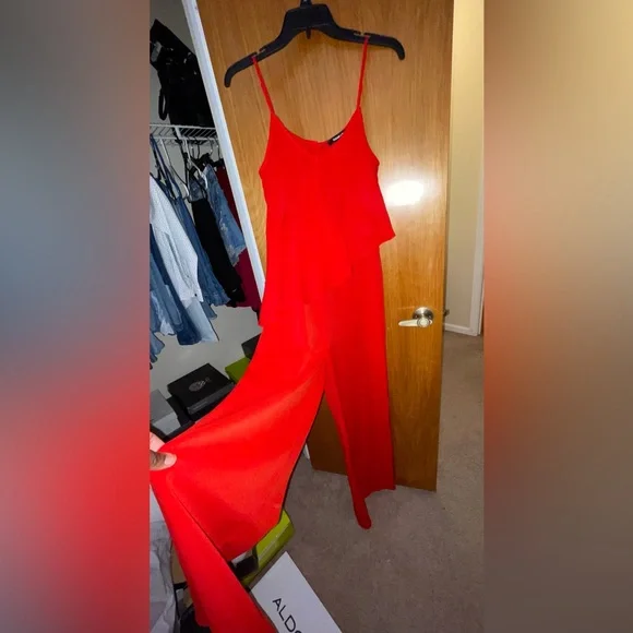 Women’s Jumpsuit - Picture 4 of 7